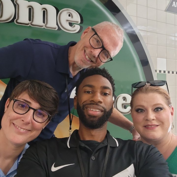 KoachMartin's tweet photo. #Ramily #BHSpowerofone #BHSlevelup #RISDWeAreOne @jen1kim https://t.co/iTrPB7xjT7