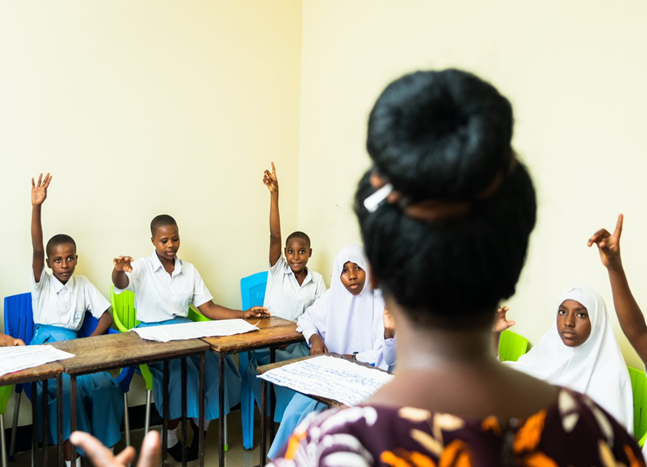 BasicEdtweets's tweet photo. As we gear up for #Literacy Day (September 7), we're thinking a lot about the many components of literacy.

Hear from BEC member @RoomtoRead on how #financialliteracy can create a more equitable world by closing the #gendergap in our latest blog: 

https://t.co/jPZPRb9bcl https://t.co/oA5cjpwehQ