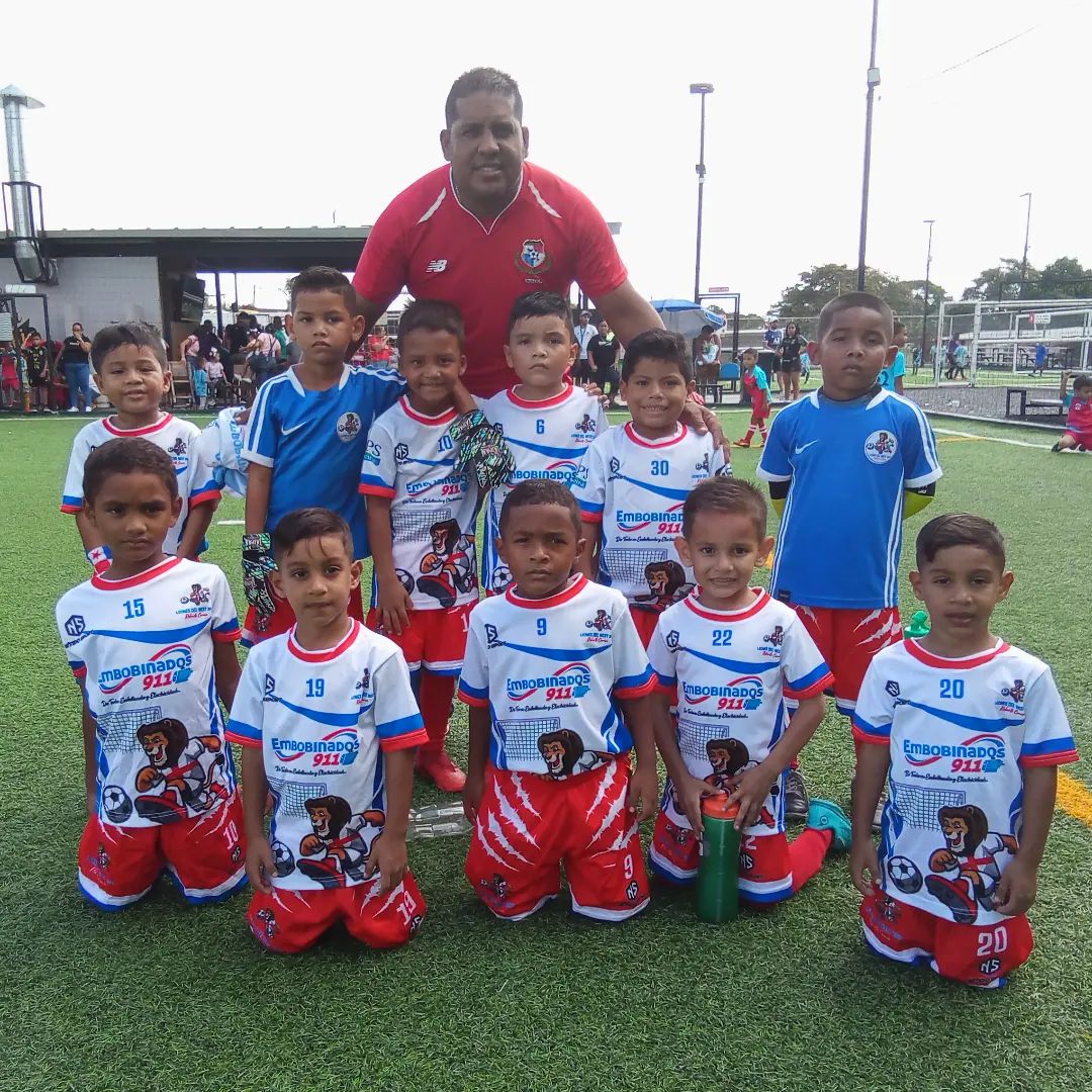 Leonesdelwest's tweet photo. Sub 6 Leones del West 
Liga de Corregimiento Bario Balboa https://t.co/Q9SzDna7CO