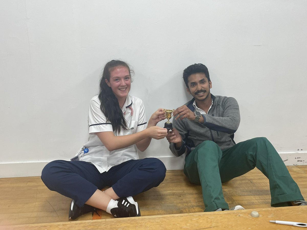 Mini team challenge for June ‘the wall squat’ Medicine and surgery were the last two squatting to make it a draw. A total of 10mins 
<a href="/BlakeyKeira/">Keira Blakey</a> <a href="/HHFT_Therapies/">HHFT Therapies</a> <a href="/HHFTnhs/">Hampshire Hospitals</a>
#teamfun #Wellbeing #Acute #PTvsOT