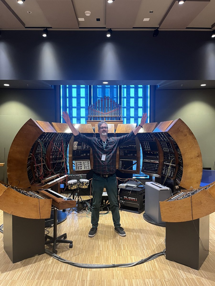 KATE STEVENS tweet media