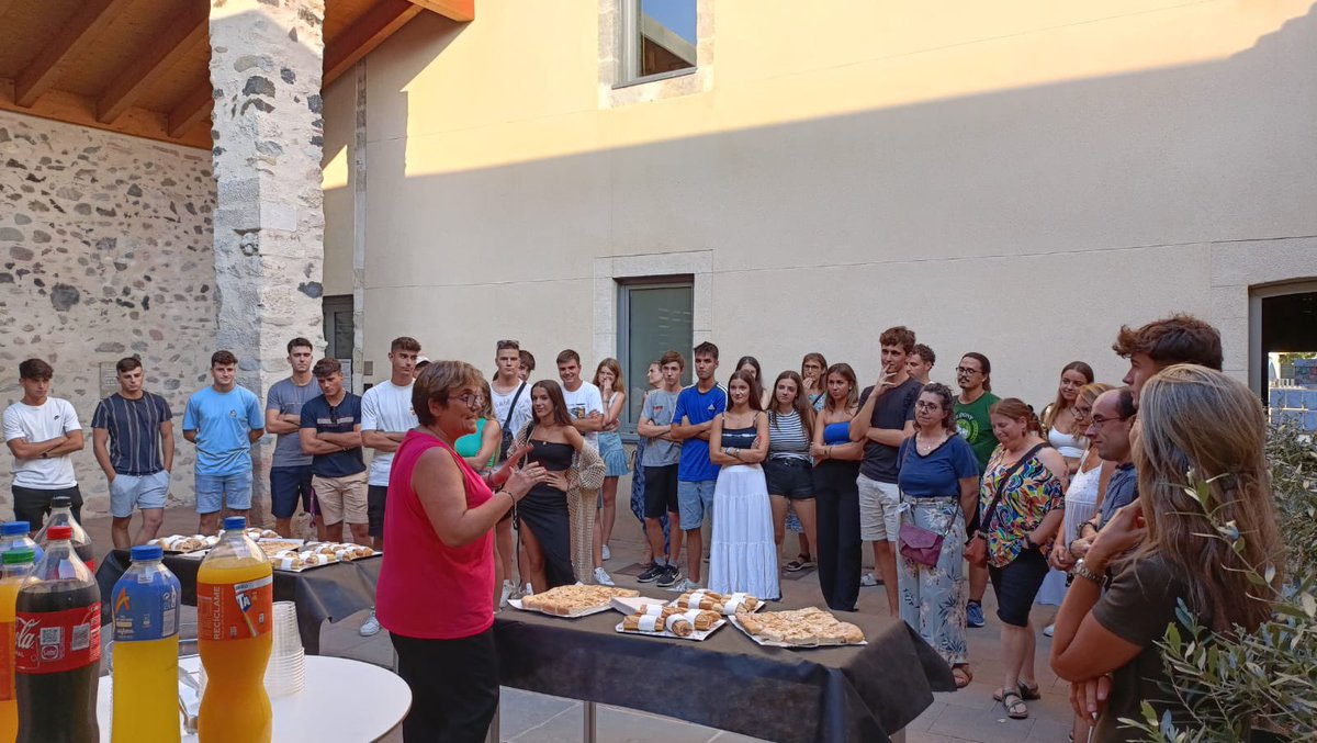 Vilablareix tweet media