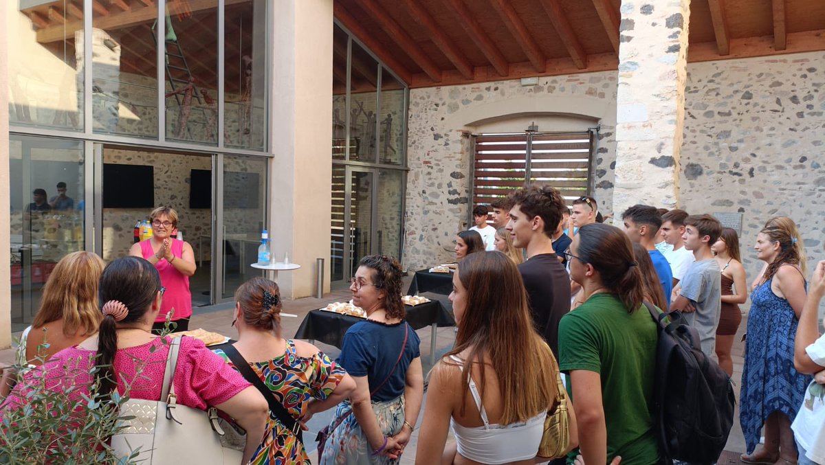 Vilablareix tweet media