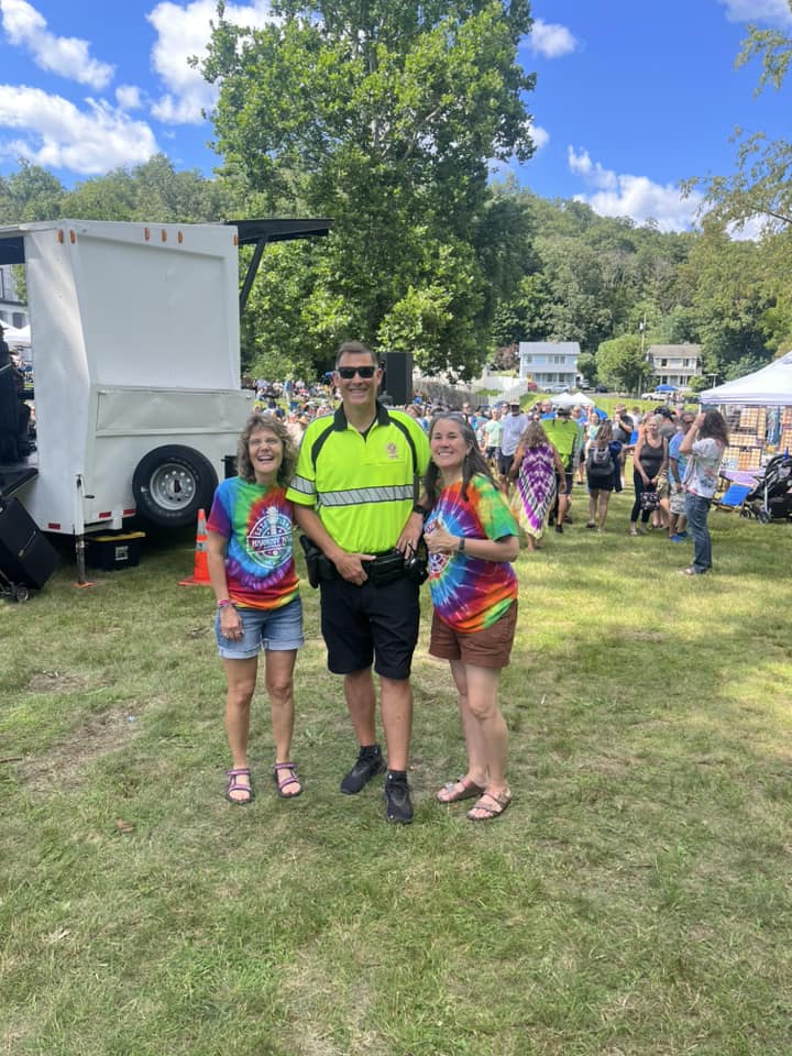 Ramapo_PD's tweet photo. Our Bike Unit Officers had a great time yesterday conducting patrols at the Grateful Dead Tribute Festival at Harmony Hall in @TSloatsburg Great crowd & music. #ramapopd #bikeunit #bikepatrol #communitypolicing #ramapo #sloatsburg #rocklandcounty https://t.co/XNP7cb2hPv