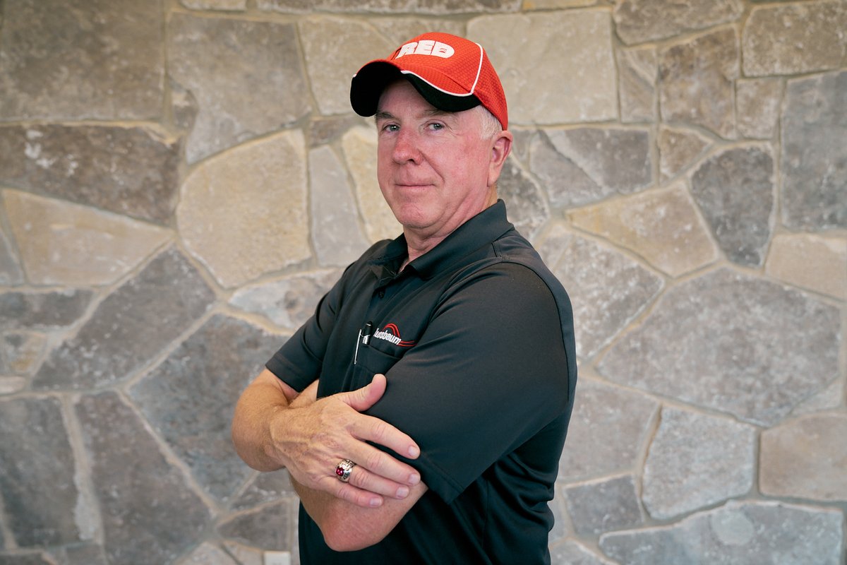 NussbaumTrans's tweet photo. We have a new #CertifiedRED driver in the house! Congratulations Phillip Martin! 🎉 🎉
"Congrats Phillip on your achievement of becoming Certified RED! Thank you for all you do for this company and your willingness to always go above and beyond." - Brian, Driver Manager https://t.co/J7SqfIrkK3