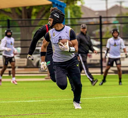 #CONGRATS to #TopGunChicagoExpress7v7 #MVPs!

#2024 Geneva #DB/#WR <a href="/elicurry2024/">Eli Curry</a> (Overall)
#2025 South Elgin #LB <a href="/leflorelondon1/">London Leflore</a> (Defensive)
#2024 DeKalb #WR <a href="/zay_dandridge/">Xavier Dandridge</a> (Offensive)

#SeeYouattheTOP, fellas! #TGTF 👍🏻👊🏻✝️🚂✈️🏈