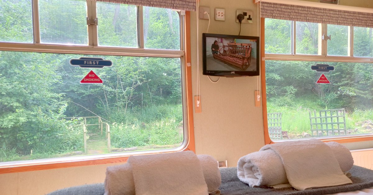 CoalportStation's tweet photo. Our late deals!😍
https://t.co/Mej0H1GrxL🚂
Why not reconnect with loved ones here at Coalport Station?❤️
Enjoy the beautiful woodland in our unique accommodation.🌉🏞️🚶🚲
#coalportstation #selfcateringuk #familyholidayuk #FamilyHoliday #UKHoliday #uniquestay #latedeals #uknature https://t.co/sUorYAZXks