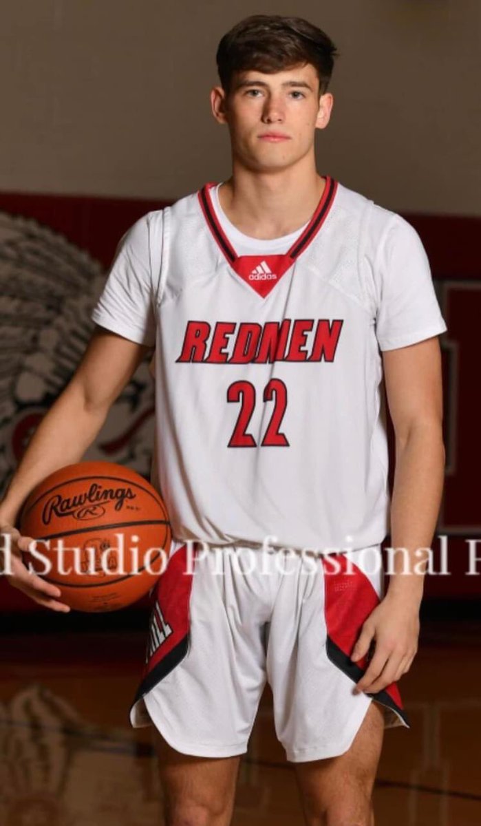RHRedmenLive's tweet photo. Congratulations to Redmen Basketball Standout Blake Porter on receiving his first official collegiate offer from Alice-Lloyd!!! #GoHill #GoBlake  @AliceLloydEagle https://t.co/7XOhTKYOjT