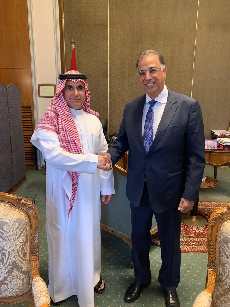 KSAmissionEG's tweet photo. سعا��ة مساعد وزير الخارجية المصرية لشؤون المراسم  السفير/ نبيل حبشي يستقبل هذا اليوم بمكتبه بوزارة الخارجية سعادة السفير عبدالعزيز المطر (المندوب الدائم للمملكة لدى جامعة الدول العربية) وجرى خلال اللقاء تبادل الأحاديث الودية https://t.co/O9UGBPi3Nd