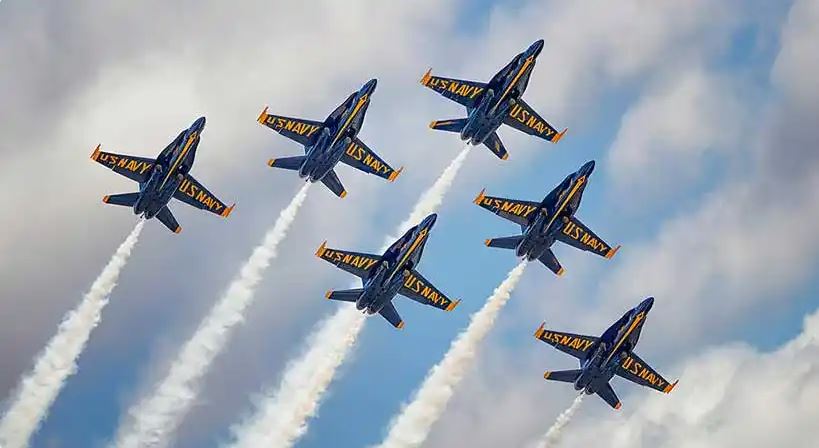 @NASPCOLA I'd love for our MTA peeps to be able to see what Blue Angels do soaring across the sky the sound of FREEDOM shouting! We've so many superheroes behind the scenes family #keepstrong we just got to stick together no matter what We're going to win this thing! #AmericaUnited @MTA 🇺🇲