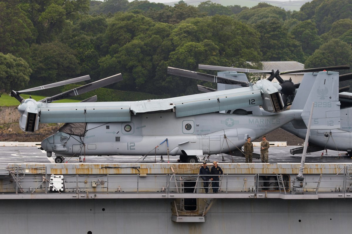 AllanWarships's tweet photo. .@USMC MV-22s from Marine Medium Tiltrotor Squadron VMM-162 on USS Mesa Verde LPD 19 today #VMM162 #AvGeek #USMC #Osprey #Tiltrotor #MesaVerde https://t.co/R5hhEGtXVk