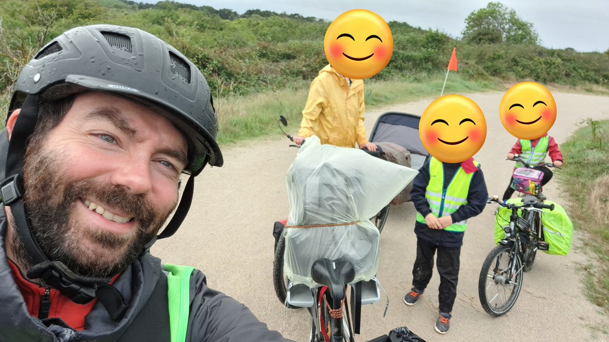 Je suis arrivé ici à vélo, je pars d'ici à vélo ! Bye bye Twitter.