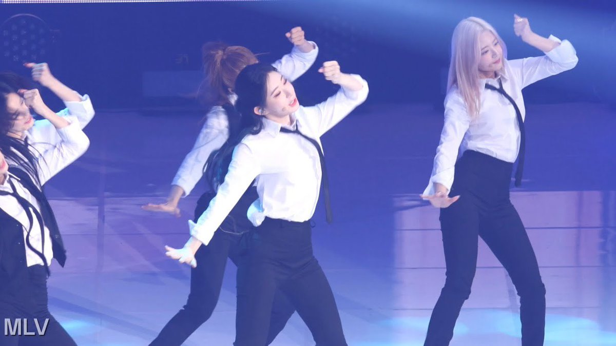 230731 
컴백쇼케이스 #채령 직캠

논마비youtu.be/GVFP2IHLrxM
킬샷youtu.be/haRFFDKc4OQ
케이크youtu.be/jF1yYmHxD40
벳온미youtu.be/-DP_gNxQJV4