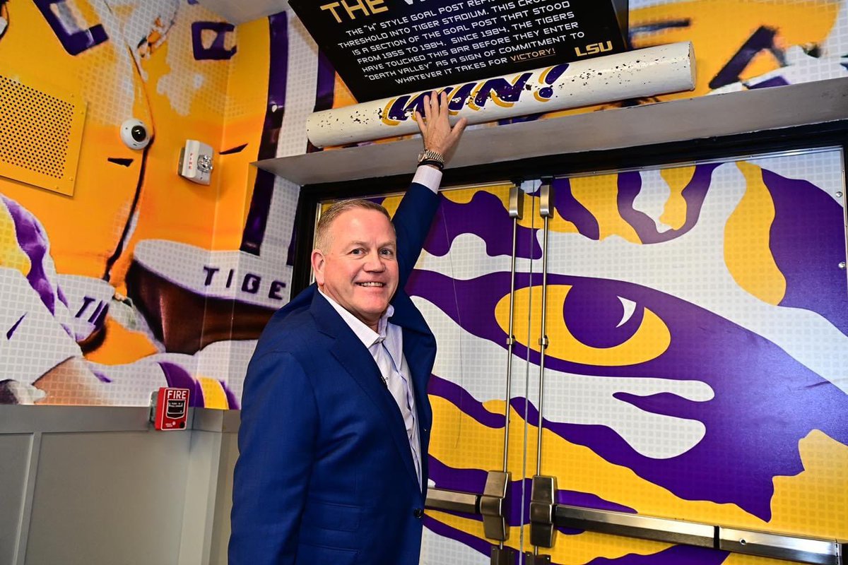 ColinHurley's tweet photo. 📍Crib…
@LSUfootball ☔️
“For the Win”
🎥: https://t.co/Dt608ck4hm

#BeatBama 🐯>🐘
#BKTakeOver😎
#PathToTheBoot 🥾

“Let’s Bring a National Championship to Baton Rouge” https://t.co/3IWwJgtURI