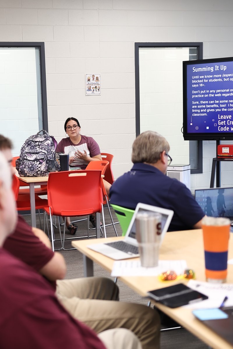 WhiteCoSchools's tweet photo. Teacher Tech Day 2023 was a success! Our district's own educators took the lead, with 21 teachers leading trainings for their colleagues in various technologies that foster transformative teaching and learning experiences. #GoogleEDU #socrative #blooket #storyjumper #CommonLit https://t.co/bJ2uvYuPuF