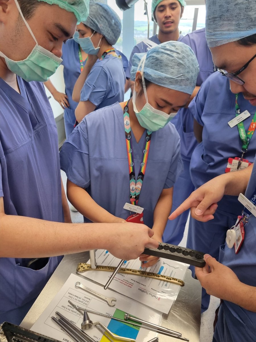 linojr9's tweet photo. OLOLH Ortho Theatre Department onsite Training Program. " Fracture Management for Nurses".. Congratulations  everyone.👏👏@OLOLM4E@AndreaMcCabe20@OLOLnursing https://t.co/8shIxn9l3a