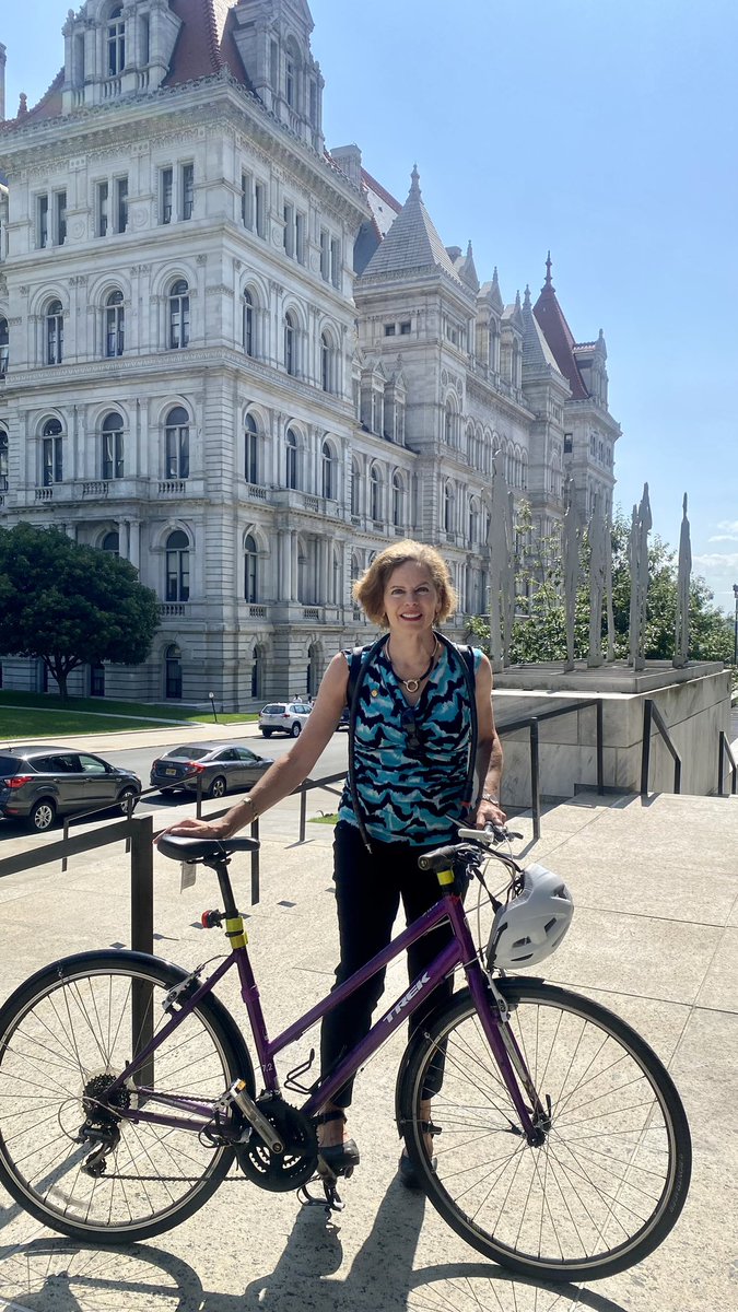 PatriciaFahy46's tweet photo. Had a great time 🚴‍♀️ to work this morning!

Remember that choosing a bike over a car just once a day reduces the average person's carbon emissions from transportation by up to 67% and can reduce the risk of heart-related and other diseases! https://t.co/AEA5XjLrZ4