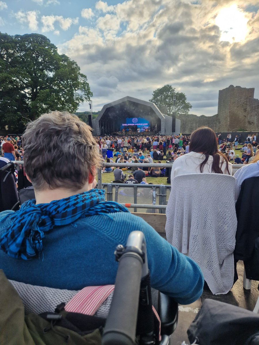 VHA_VisionHomes's tweet photo. One of the people we support had a fantastic time at the Within the Walls concert at Ludlow, and even managed a selfie with the lead singer from @bastille #DisabilityInclusion #LiveMusic https://t.co/43SqXhffUz