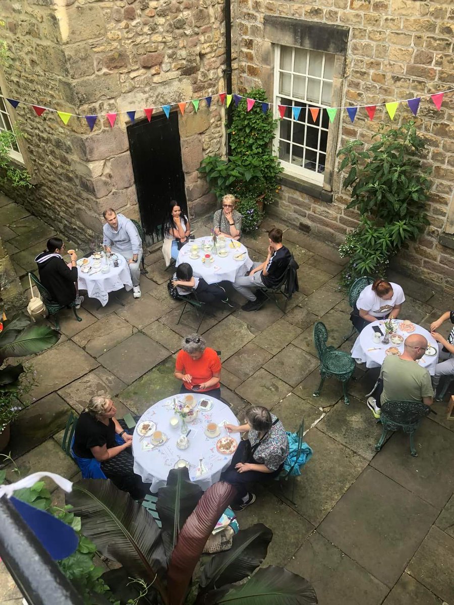 Delicious cakes, coffee and tea in a beautiful historic setting. What's not to love? Join us this Sat 5 August at #JudgesLodgings for <a href="/fo_jll/">Friends of the Judges' Lodgings</a> pop up #Victorian tearoom 12-3pm. #Cake #summer #MoreCake #Lancaster bit.ly/JudgesLodgings…