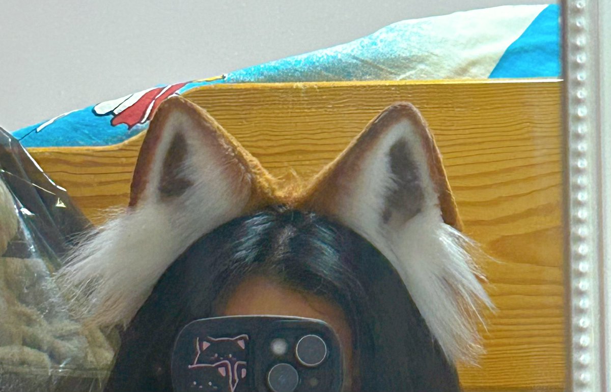 Yvette_yiweite's tweet photo. Trying to make ears for little pandas
 #furry #fursuitmaker #furry 
 #fursuitmaking   #kemonofursuit #furryartwork https://t.co/0PKwIGtExt