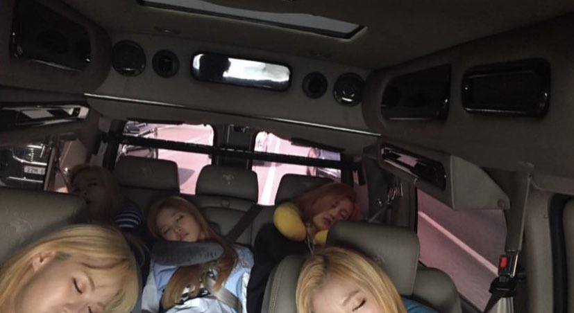 kimjenknee's tweet photo. BABY RED VELVET 🥺😭 https://t.co/SCEd1jSBt2