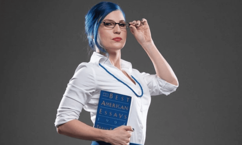 I have a business associate in Amanda that helps me with those things, but I also enjoy handling things personally. I don't sit back and rest my ass on some laurels, something that you'll unhappily find out about at #Legendary41, Q.

Right after being spiked once or twice..