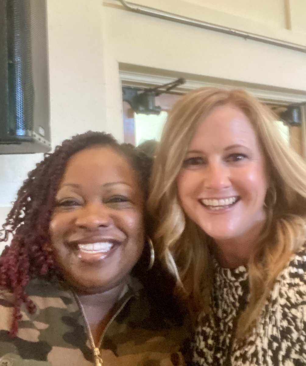 Christin Reeves tweet media