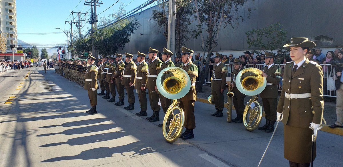 canalvtvcl's tweet photo. #LOSANDES
Inició ceremonia oficial del desfile de los 232 años de la ciudad de Los Andes. https://t.co/EtKaWaGy2N