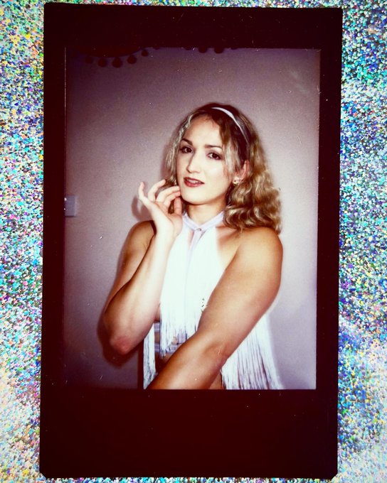 I made this costume from scratch ⭐️🪡 What does it inspire you? 👽✨✨ &bull; *  ❁More on https://t.co/yUycQotMPe😘❁ 💫💫💫<a href="/tag/onlyfans"class="tags"><span>#onlyfans</span></a><a href="/tag/paulilafay"class="tags"><span>#paulilafay</span></a>