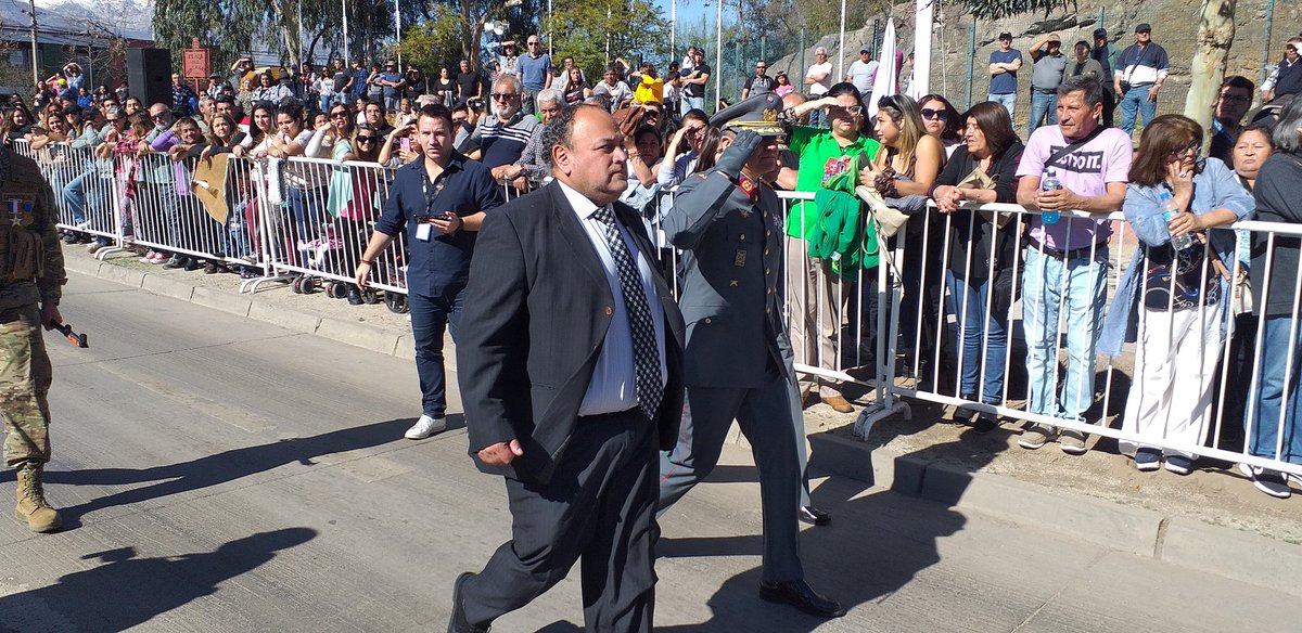 canalvtvcl's tweet photo. #LOSANDES
Inició ceremonia oficial del desfile de los 232 años de la ciudad de Los Andes. https://t.co/EtKaWaGy2N