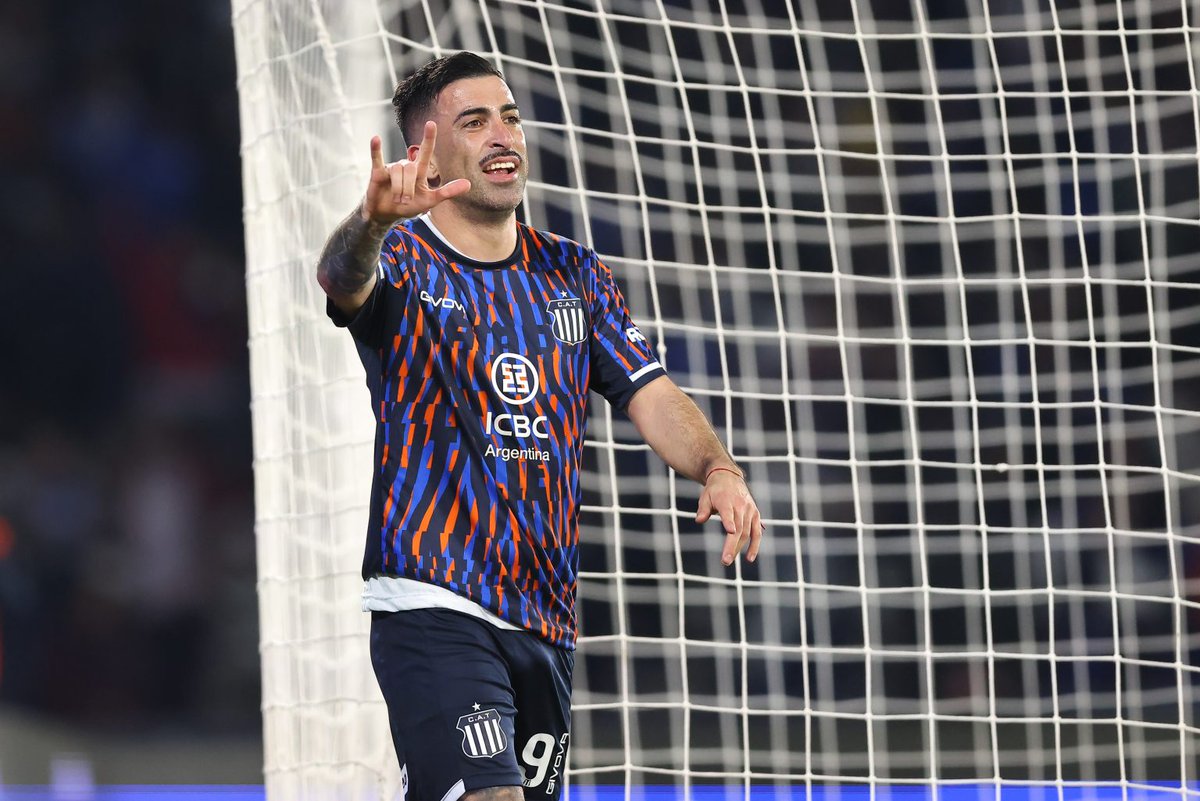 ⚽️ Michael Santos, goleador del campeonato

El delantero uruguayo finalizó el torneo como máximo goleador del campeonato de la Liga Profesional de Fútbol. Con 13 goles, "Pelo" vivió junto a #Talleres un torneo inolvidable.

📲 Repasá sus goles en esta nota: