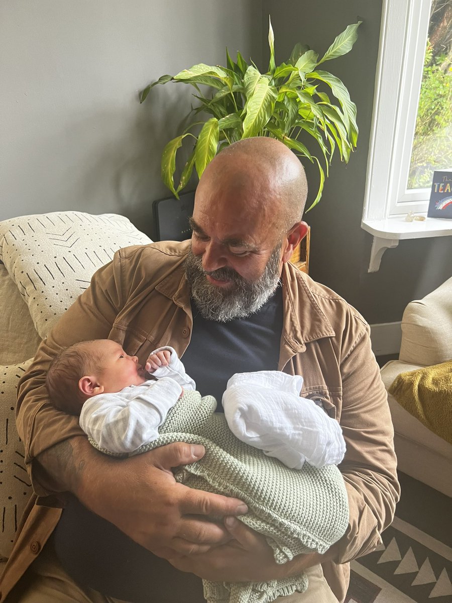BrotherEd14's tweet image. We are so over the moon to introduce our beautiful baby girl Iris Harriett Gwynne to the world. We adore her more than we ever thought would be possible and we are cherishing every moment with her. Sadie was absolutely amazing and she and Iris are perfectly healthy and happy❤️