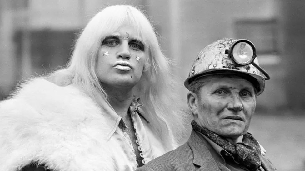 sean_write's tweet photo. Flamboyant Welsh professional wrestler “Exotic” Adrian Street has died at age 82. In 1973, profile was done on Street and he asked the photos be taken at the Welsh mines where his father Emrys worked at where people once laughed at him.  #RIPAdrianStreet https://t.co/K68bBdgpVJ