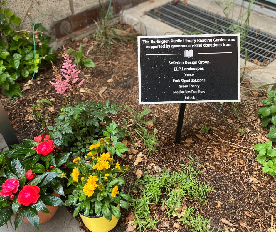 UnilockLife's tweet photo. Grab a book and head on over to the Burlington Public Library's Reading Garden.📚
—————
Project: Reading Garden (Burlington Public Library)
✎ #SeferianDesignGroup
👷♂️ #ELPLandscapes
—————
#Unilock #burlingtonpubliclibrary #beaconhillsmooth #pavers #hardscape #architecture https://t.co/uvFzYuTgAa