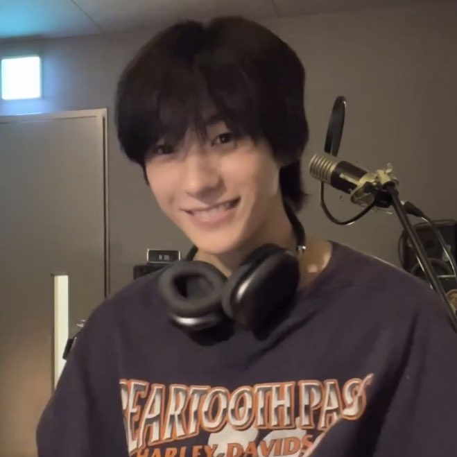 anton pics (@antonpics) on Twitter photo get to know #ANTON #μ€ν€ π¦
english name: anton lee
korean name: lee chanyoung (μ΄μ°¬μ)
birthday: march 21st, 2004
nationality: korean π°π·
birthplace: boston πΊπΈ
nickname: brachio
β plays cello π»
β heβs a swimmer πββοΈ
β he loves his brother π¦π» & food π
#RIIZE #λΌμ΄μ¦ get to know #ANTON #μ€ν€ π¦
english name: anton lee
korean name: lee chanyoung (μ΄μ°¬μ)
birthday: march 21st, 2004
nationality: korean π°π·
birthplace: boston πΊπΈ
nickname: brachio
β plays cello π»
β heβs a swimmer πββοΈ
β he loves his brother π¦π» & food π
#RIIZE #λΌμ΄μ¦