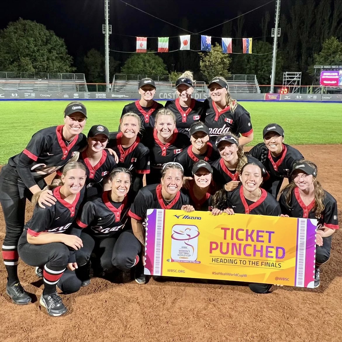 Bucknell_SB's tweet photo. Congratulations to Bucknell alum Nicole Rivait and the Canadian Softball National Team on punching a ticket for the 2024 World Cup!

Rivait played a key role in Canada's advancement by fielding a flawless 1.000% on 15 chances. She added an RBI double to the cause.

#rayBucknell https://t.co/aWMvs4fYOj