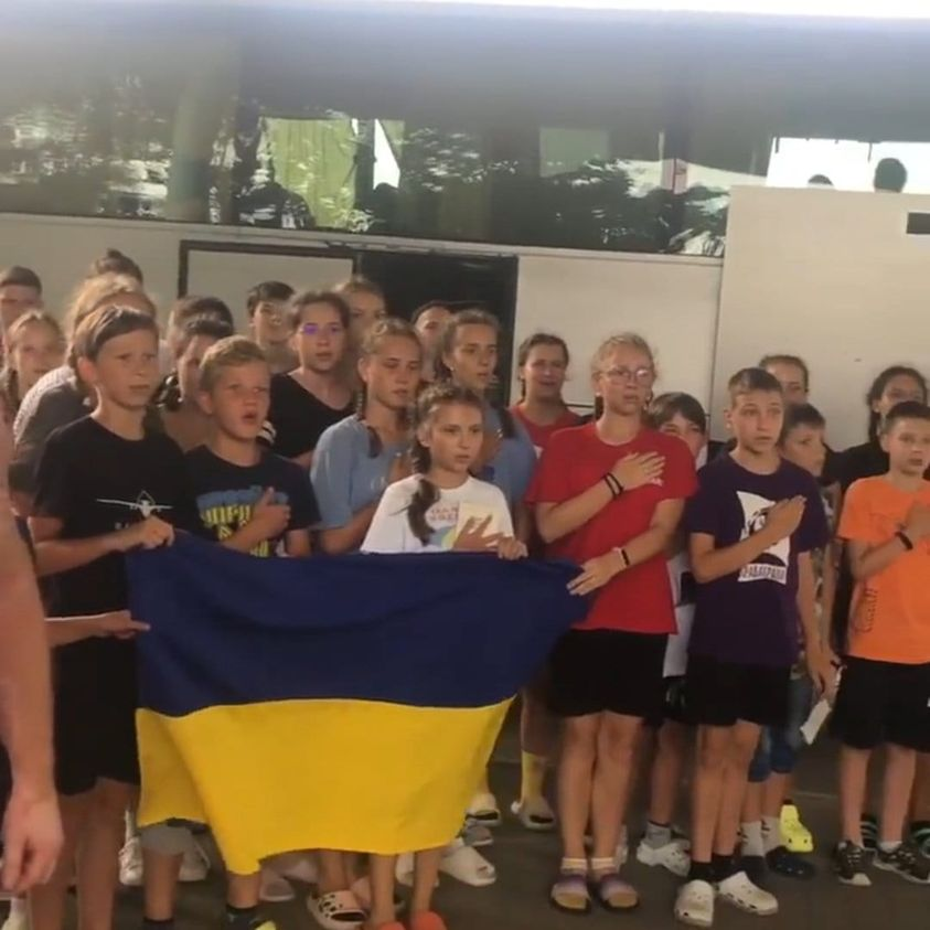 On July 26th, Hungarian border guards at the Luzhanka crossing took out their anti-Ukrainian hatred on a busload of children. The Hungarian border guards cocked automatic weapons, humiliated and terrorized the Ukrainian children who were en route to a dance festival in Sarajevo.