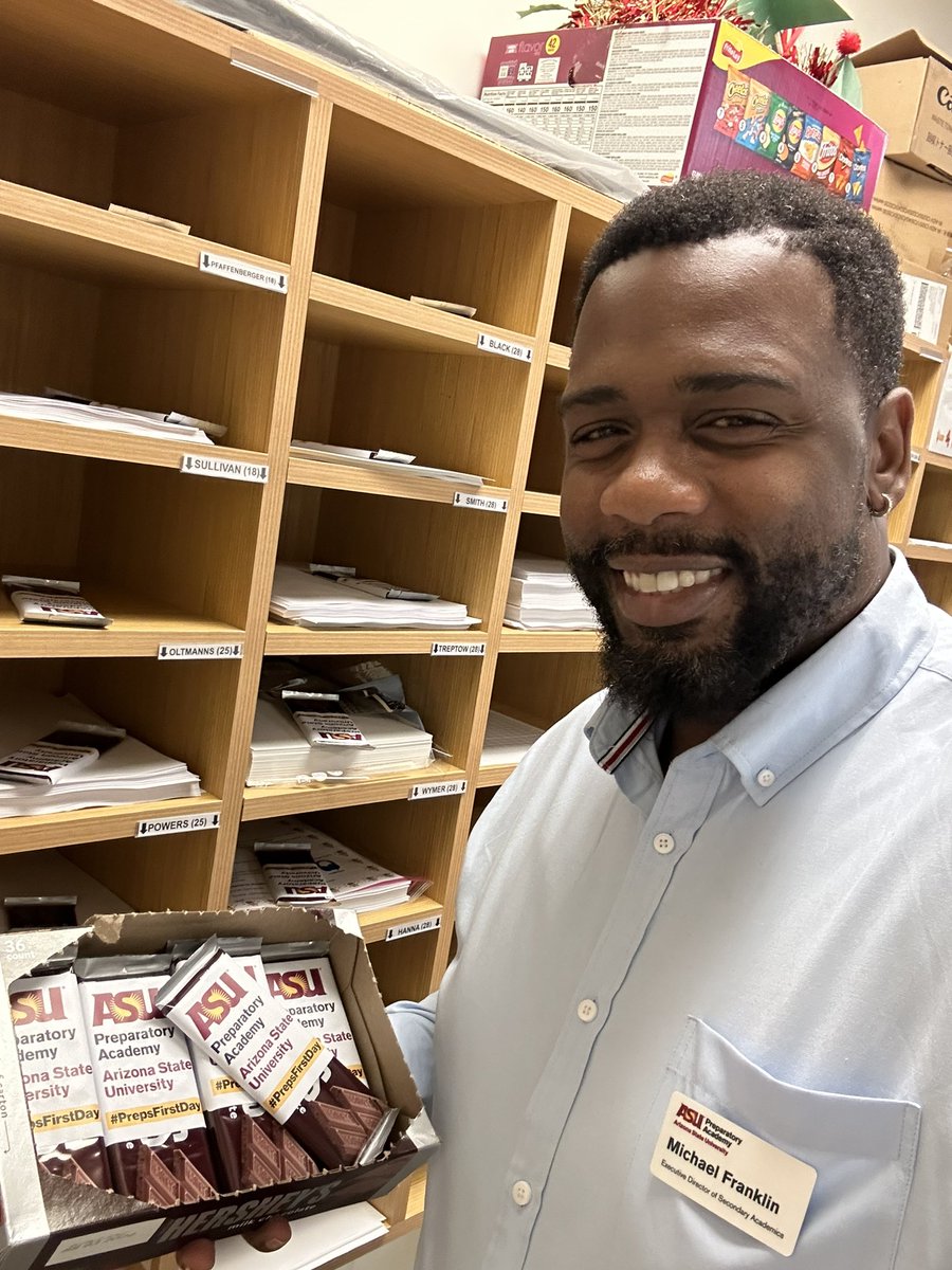 Happy 1st day of school @ASUPrep! Enjoying the opportunity to deliver chocolate goodness to the staff and faculty at both of our Poly campuses today. 💛☀️👺💛