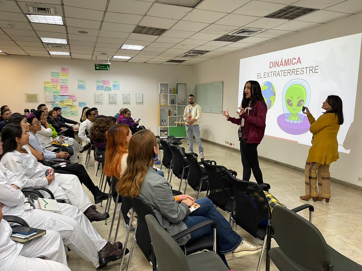 SubLGBTI's tweet photo. #AEstaHora en Tunjuelito se realiza taller de sensibilización por parte de la @SubLGBTI 🌈 en articulación con la Casa de Igualdad y Oportunidades para las mujeres; @SeguridadBOG, Convivencia y Justicia en la empresa "Alianza Team" a líderes de planta y equipos de trabajo. 🫂 https://t.co/McRvV8zz3n