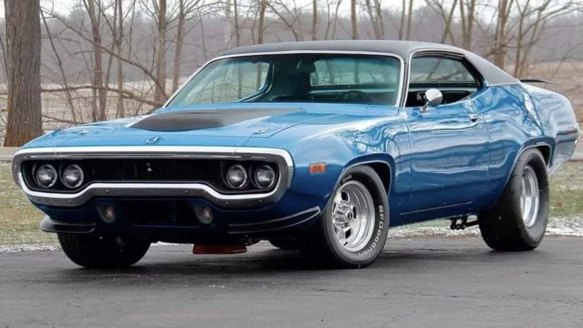 PatD64's tweet photo. 🏁⭐️#MoparMonday⭐️🏁 https://t.co/227g07GeE7