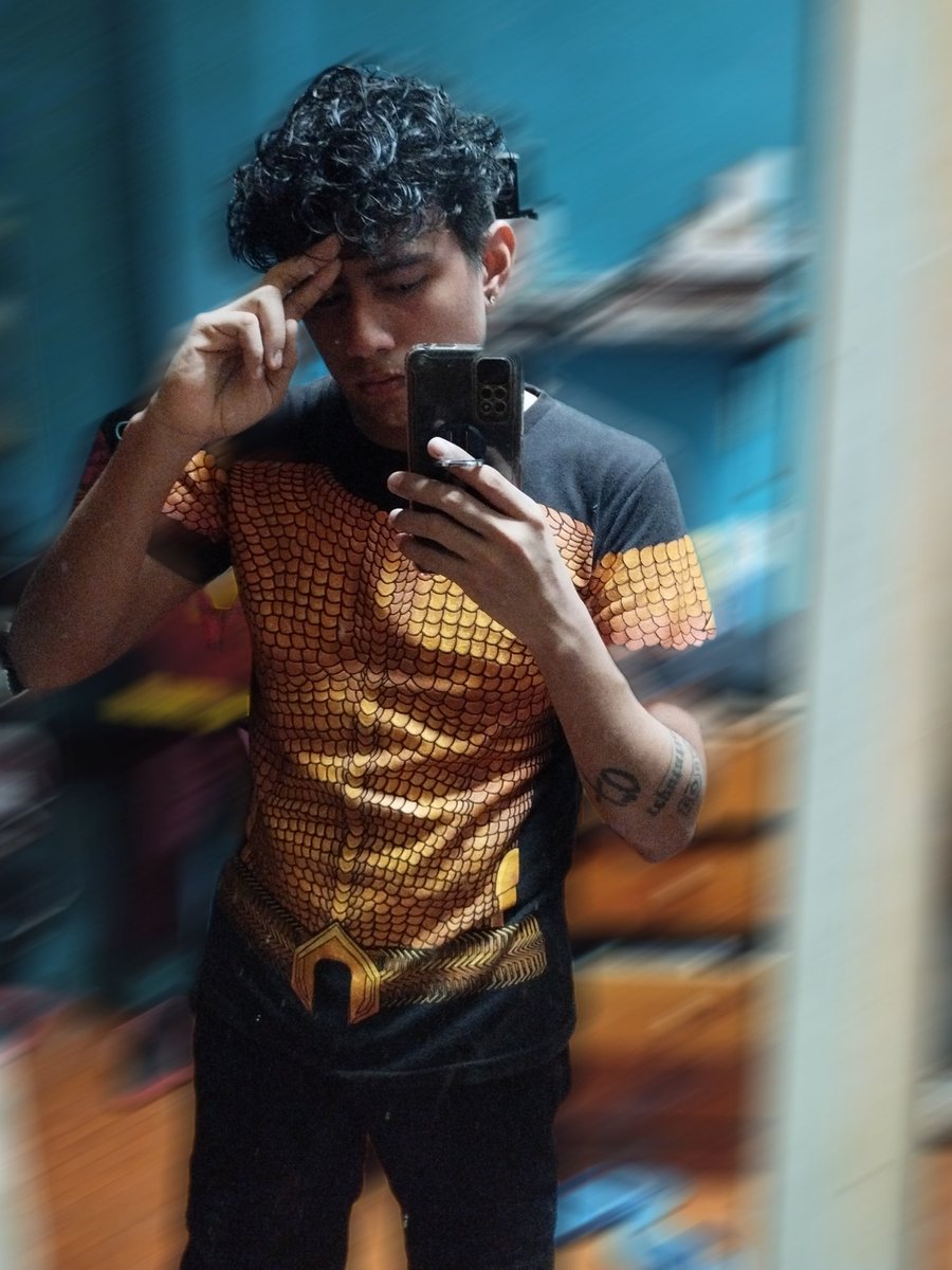 bwetbibo's tweet photo. Ondas o lasio? 🤔
Psdt... Estoy pensando volver a hacerme permanentemente https://t.co/y0WJScH1EV