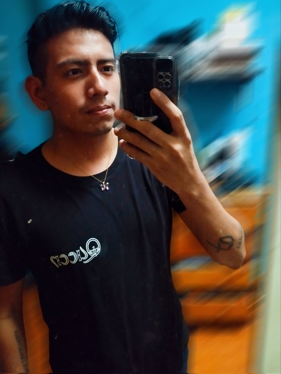 bwetbibo's tweet photo. Ondas o lasio? 🤔
Psdt... Estoy pensando volver a hacerme permanentemente https://t.co/y0WJScH1EV