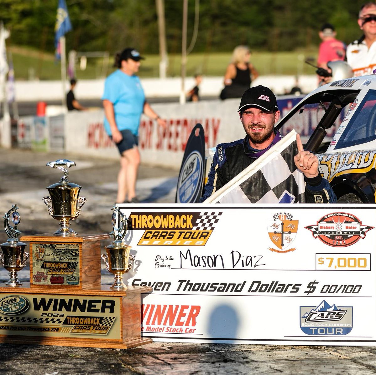RacingProMedia's tweet photo. Breakthrough victory a long time coming for Mason Diaz
#MasonDiaz #KadeBrown #BrendenQueen #CARSTour #Racing #Winner #USARProCup #Throwback225 #HickoryMotorSpeedway #NorthCarolina #LateModel
https://t.co/S4iItULj4i https://t.co/7RZeNJmcOL
