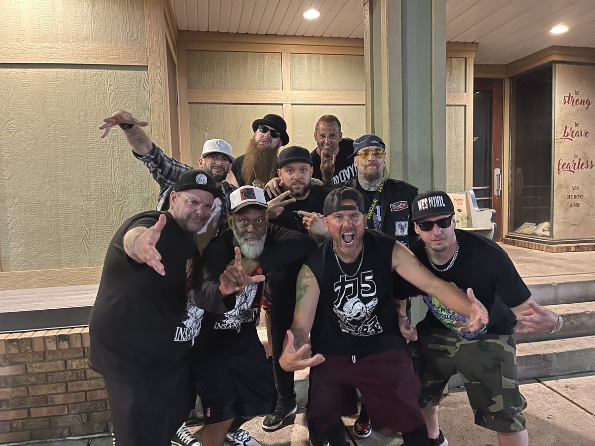 t3ammTm's tweet photo. S/O @Force5Records ( @TheDRP1 @DannyDiablo ) for coming out to #VisionFest and rocking out with us you guys put on a kick ass show! 🤘 https://t.co/h0N2CrNLX5