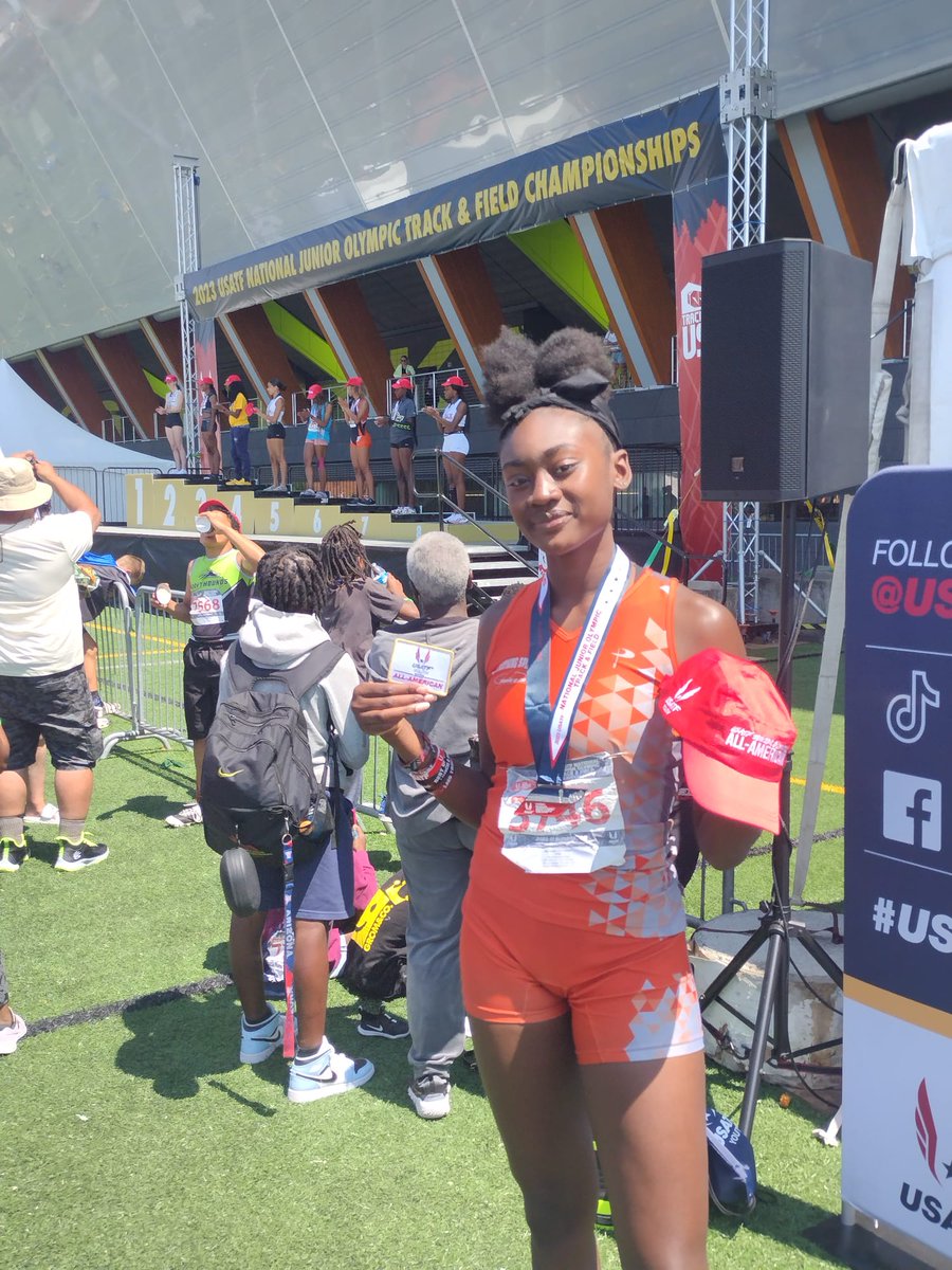 Jocelyn Baze tweet media