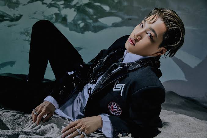 exochartstats's tweet photo. Fastest SM Solo Albums to surpass 100 MILLION streams on Spotify:

#1. KAI, Rover (124 days)
#2. D.O., Empathy (220 days)
#3. KAI, KAI (282 days)
#4. TAEYEON, INVU* (301 days)
#5. BAEKHYUN, Delight  (472 days) https://t.co/lpmvCjWWx0