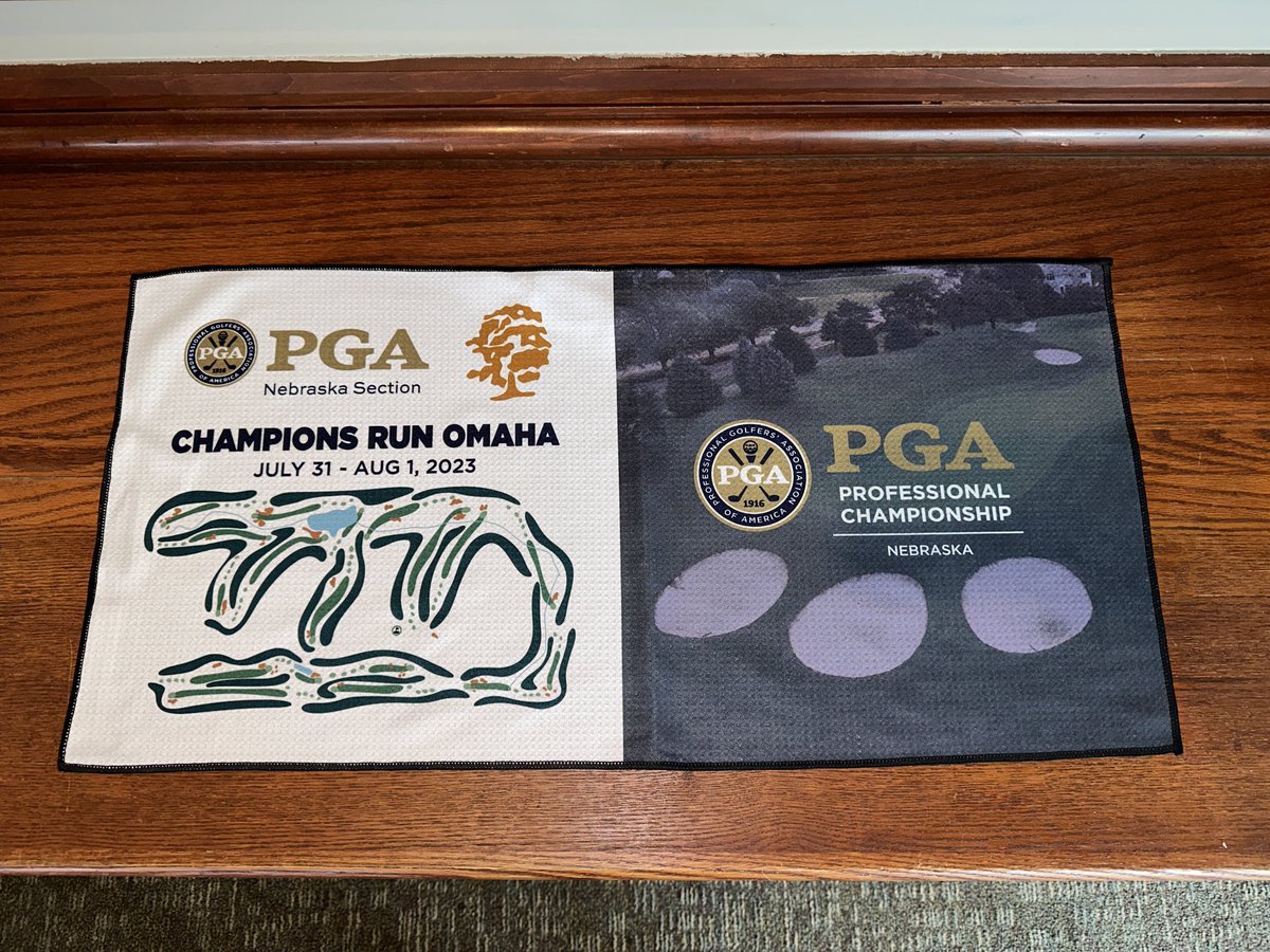 NebraskaPGA's tweet image. Players tee gifts 👀 @Championsomaha 

Every player in the field received a custom @DevantSportTowe ahead of the first round. #SectionChamp