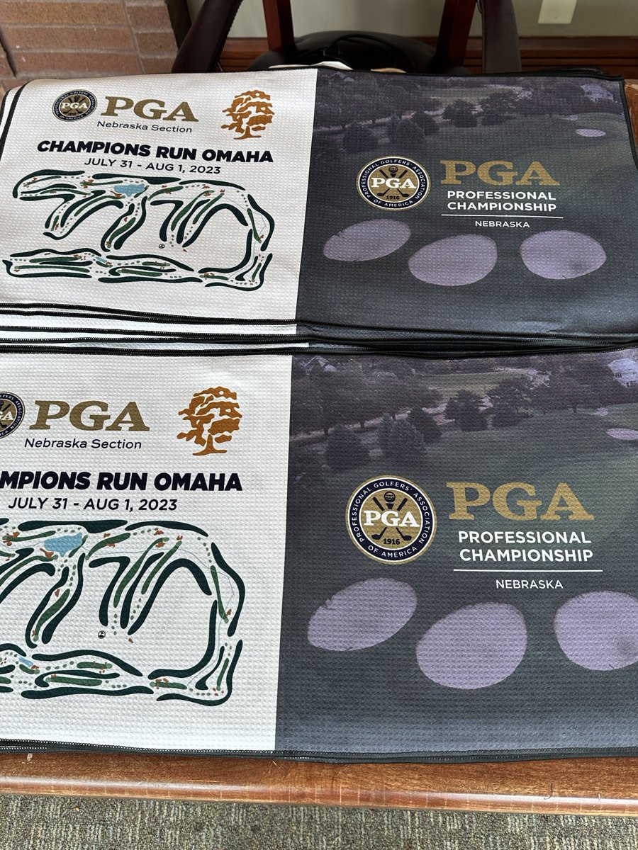 NebraskaPGA's tweet image. Players tee gifts 👀 @Championsomaha 

Every player in the field received a custom @DevantSportTowe ahead of the first round. #SectionChamp