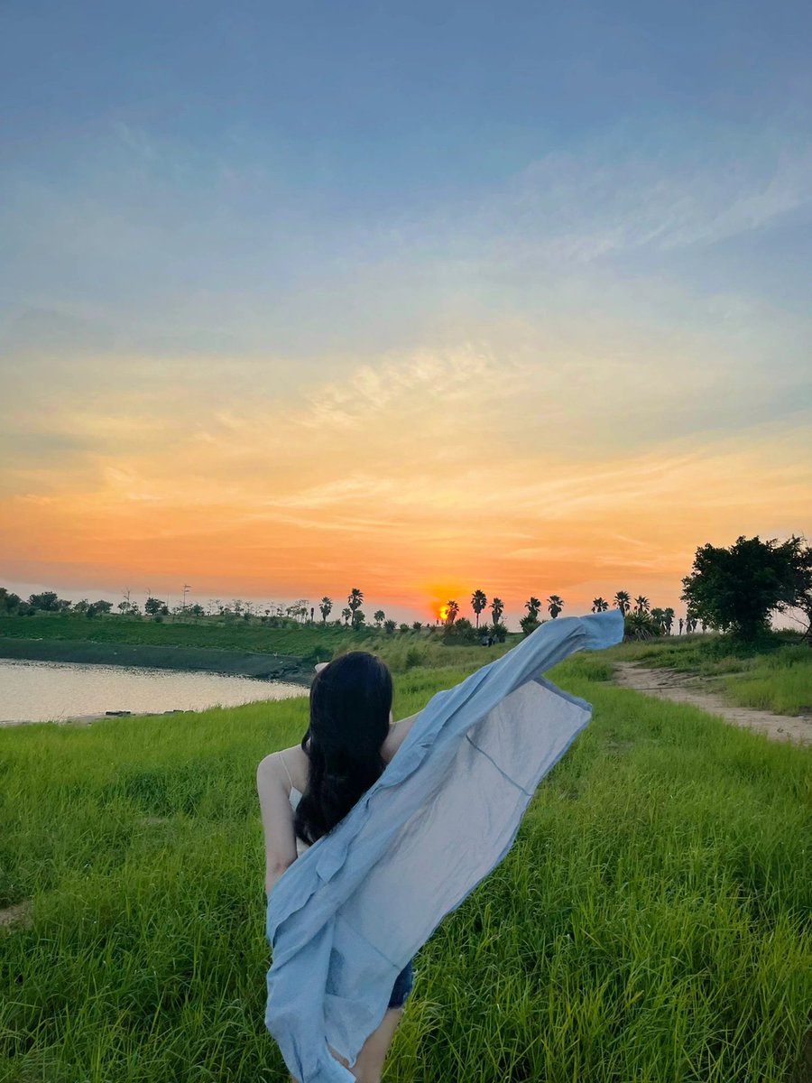 daversifier's tweet image. New York sunsets never disappoint 📸🏃‍♀️#sunset #evening #beauty #hike #enjoy #fun #life #excitement #adventure #canyon #beach #meadows