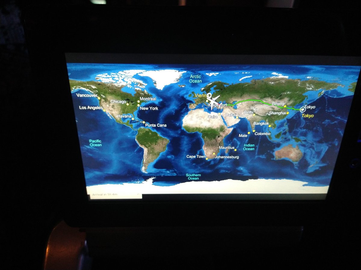 Nar79428294's tweet photo. OS52便ウィーン行きのルートは北極まわりの東部ルートでなく、空のシルクロードである西部ルート。
中間地点は中国のウルムチ辺り。
#オーストリア航空
#OS52 https://t.co/HFOO4rQObE